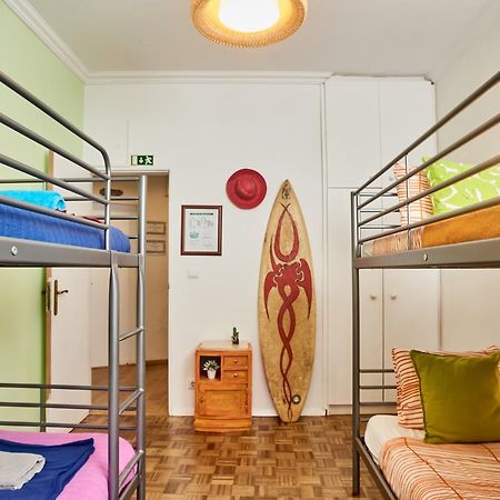 Fisherman'S House Hostel เอริเซรา ภายนอก รูปภาพ