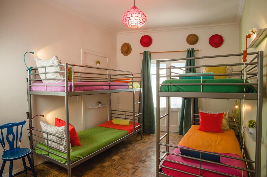 Fisherman'S House Hostel เอริเซรา ภายนอก รูปภาพ