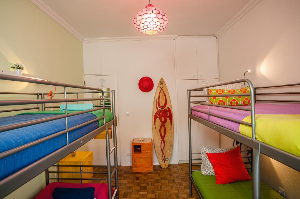 Fisherman'S House Hostel เอริเซรา ภายนอก รูปภาพ