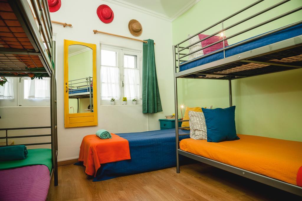 Fisherman'S House Hostel เอริเซรา ภายนอก รูปภาพ