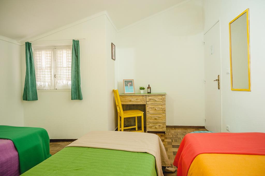 Fisherman'S House Hostel เอริเซรา ภายนอก รูปภาพ