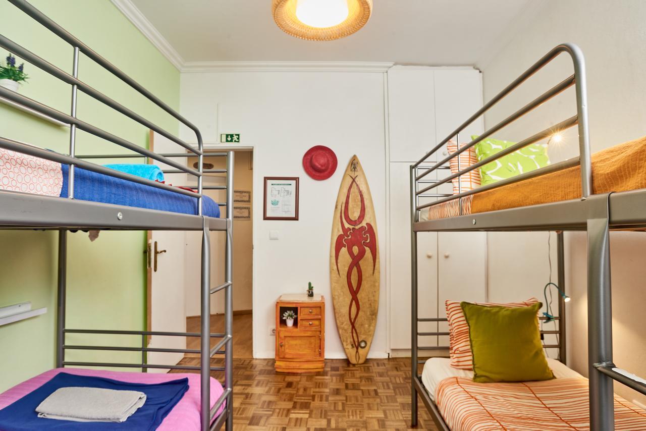 Fisherman'S House Hostel เอริเซรา ภายนอก รูปภาพ
