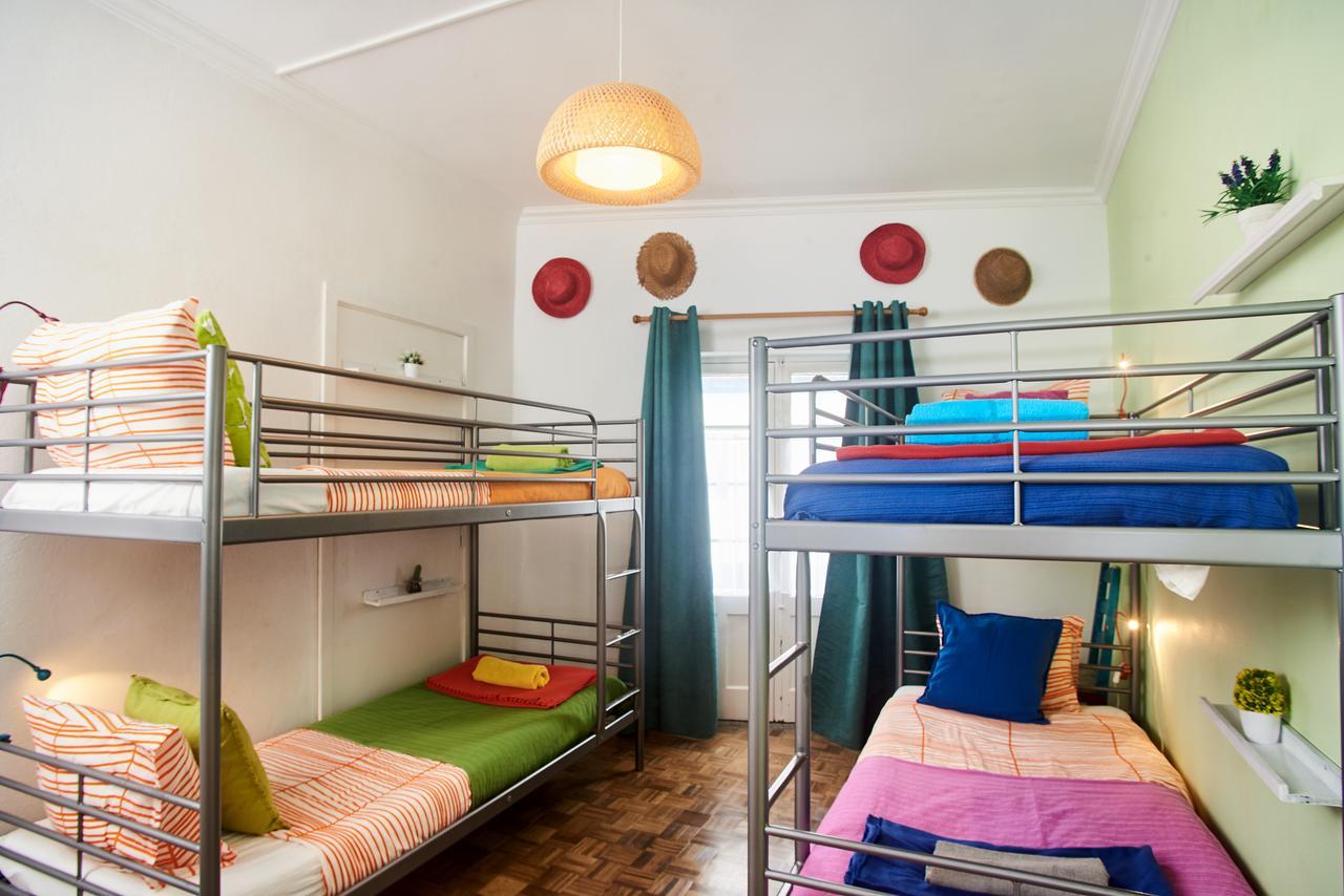 Fisherman'S House Hostel เอริเซรา ภายนอก รูปภาพ